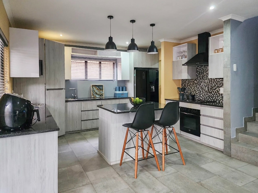 3 Bedroom Property for Sale in Melodie North West